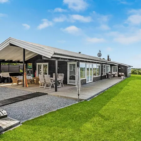 In With Kitchen Holiday home Farevejle